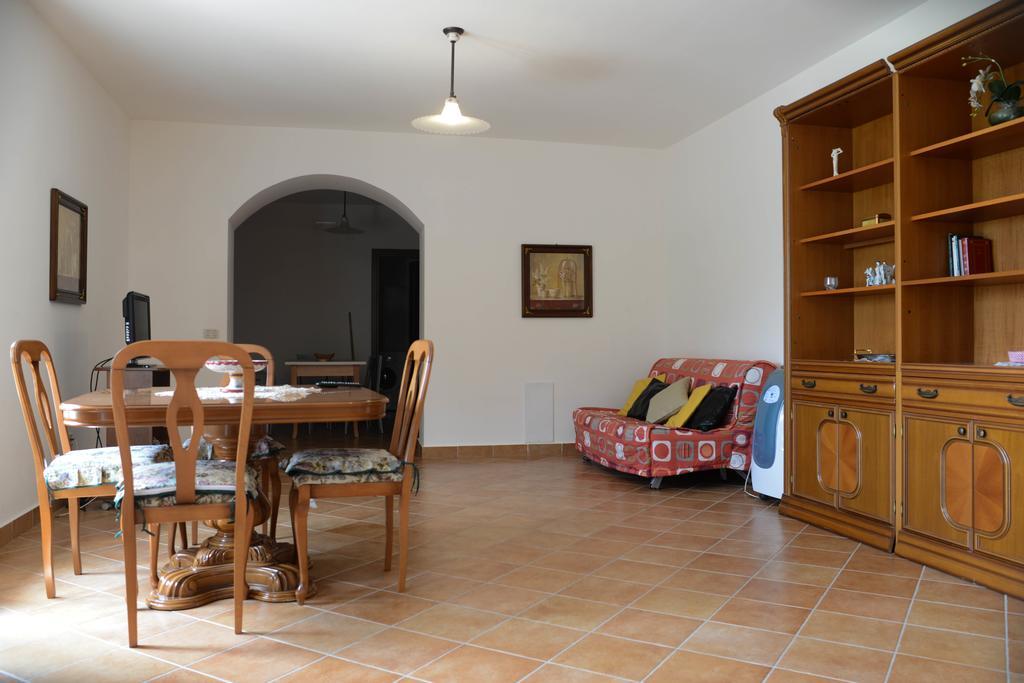 Appartamenti Le Giare Cannicchio Exterior foto