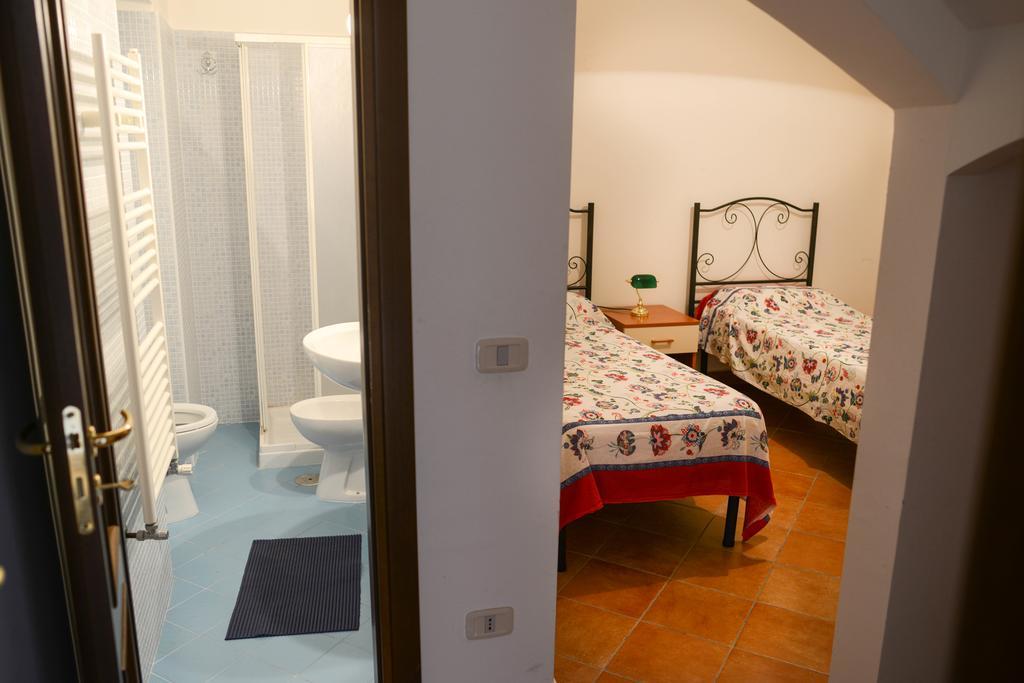 Appartamenti Le Giare Cannicchio Exterior foto